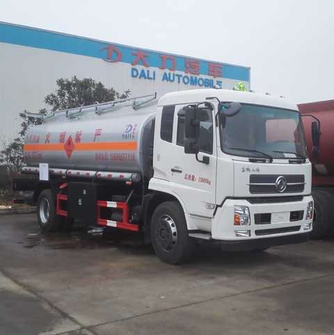大力牌DLQ5160GYYD5型運(yùn)油車